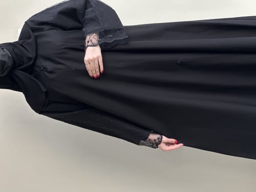 عباية مخيط W07