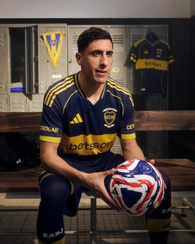 تيشرت بوكا جنيور الاساسي 2026-2025 فئة اللاعبين