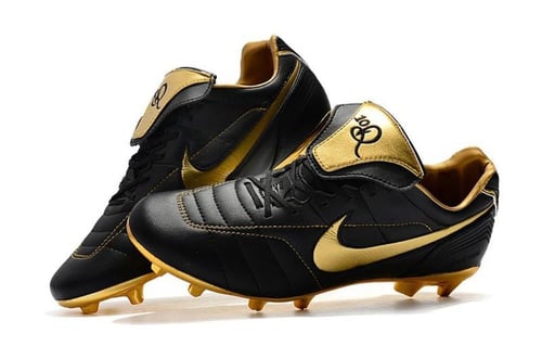 بوت NIKE TIEMPO LEGEND 7 R10