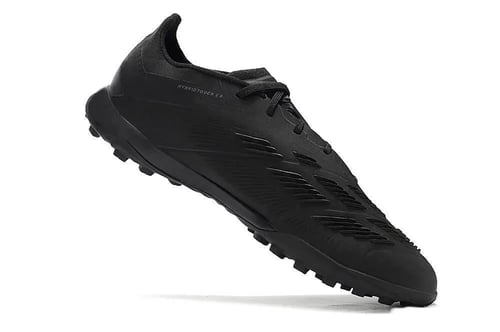 بوت ADIDAS PREDATOR