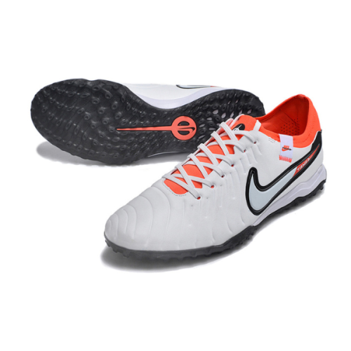 بوت Nike Tiempo Legend 10