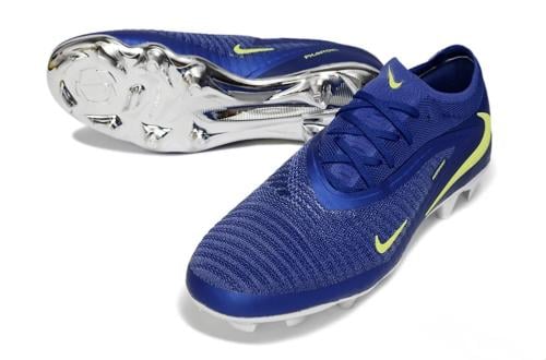 بوت Nike Phantom 6