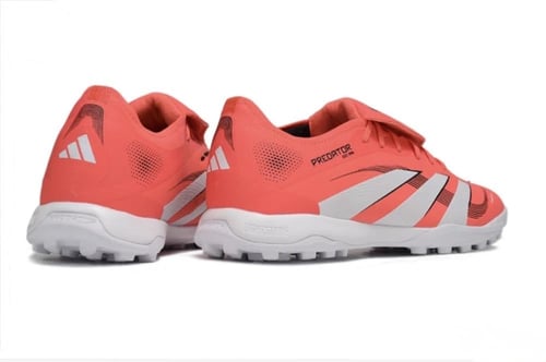 بوت ADIDAS PREDATOR