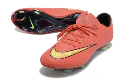 بوت Nike Zoom Mercurial Vapor XI
