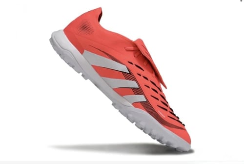 بوت ADIDAS PREDATOR