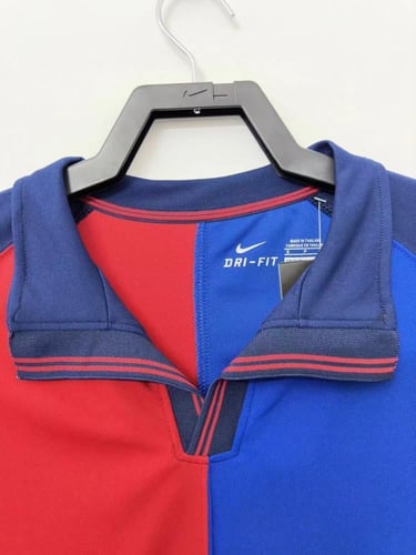 تيشرت برشلونة 1999 كلاسيك باسم و رقم ريفالدو