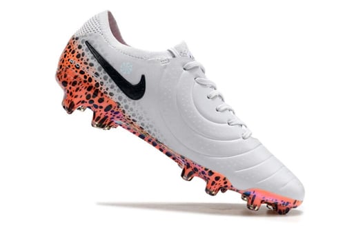 بوت Nike Tiempo Legend 10