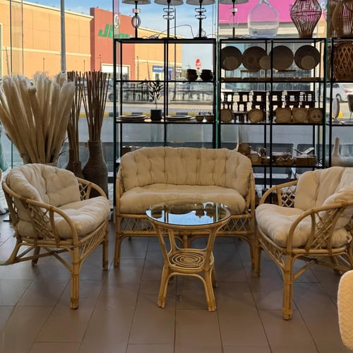 جلسه خارجية لــ 4 أشخاص