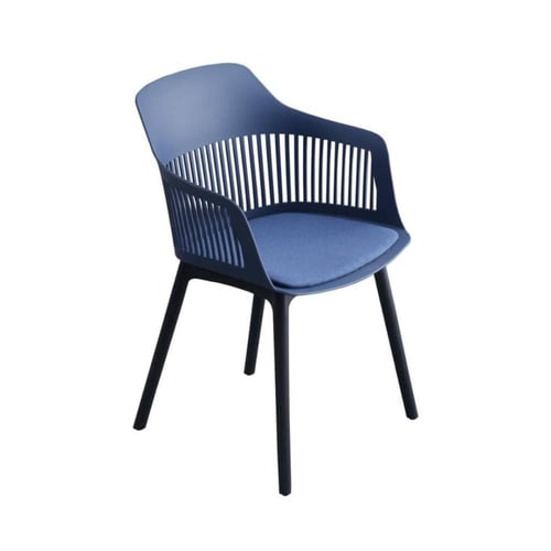 كرسي بلاستيك