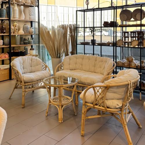 جلسه خارجية لــ 4 أشخاص