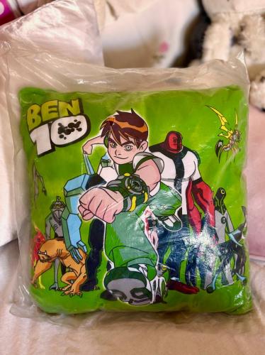 Old Ben 10 pillow