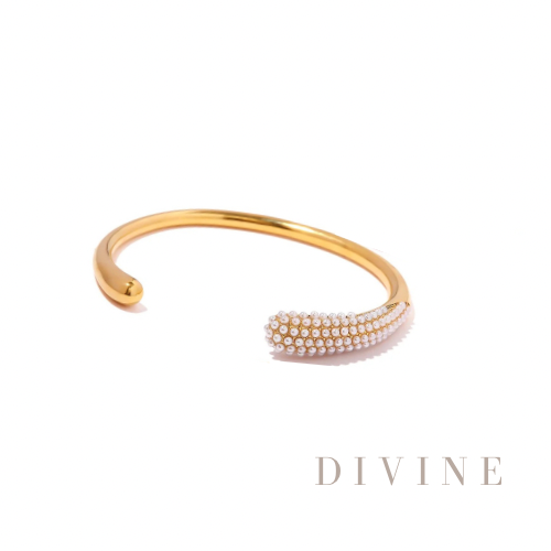 Pearl gold plated stainless steel bracelet