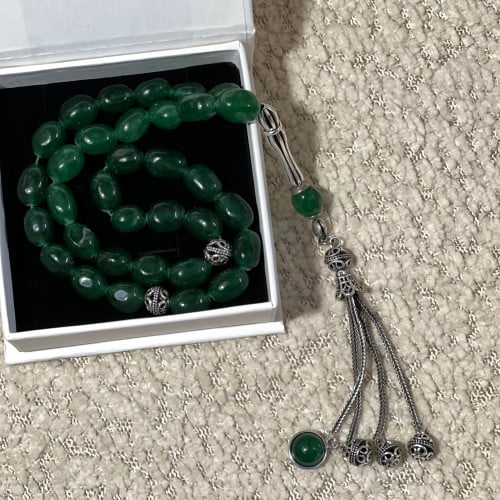 سبحة توباز اخضر