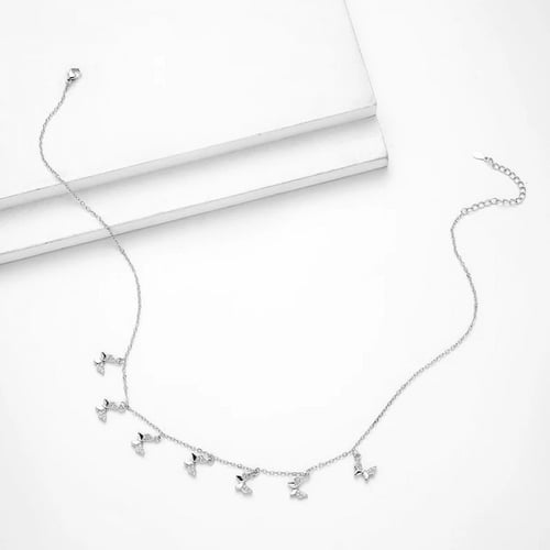 سلسال فضة بتعليقه فراشات ناعم