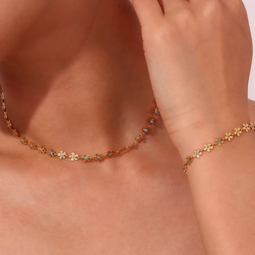 Flowers gold plated choker