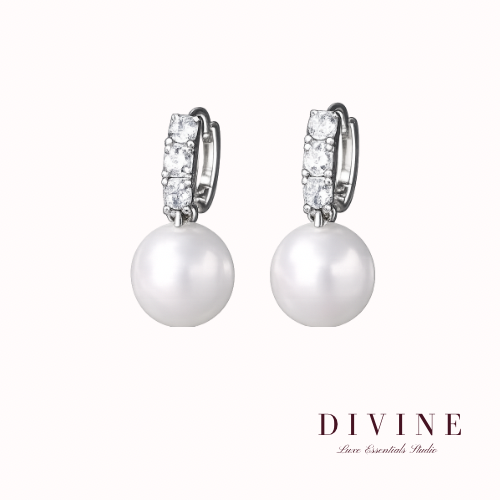 Pearl simple earrings