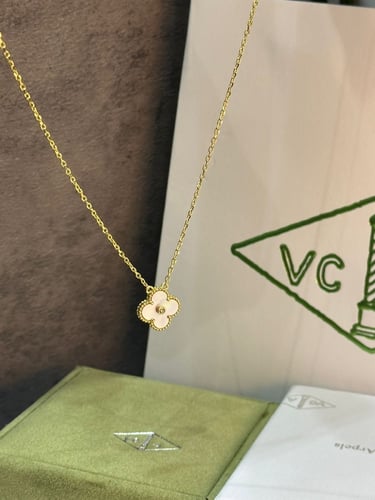 قلادة فان كليف