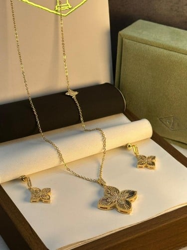 طقم اكسسوار