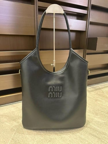 توت باق ميو ميو