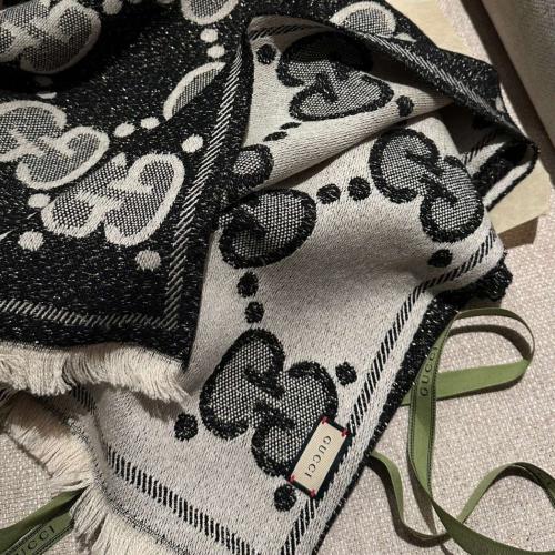 Gucci Outlet | Scarf