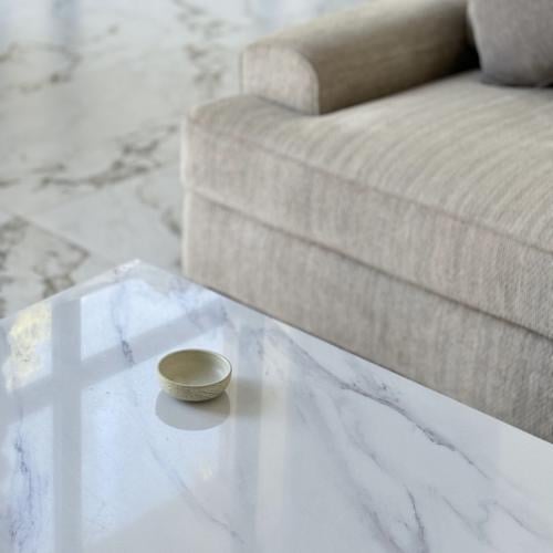 زبدية سيراميك صغيرة بنقشة مميزة