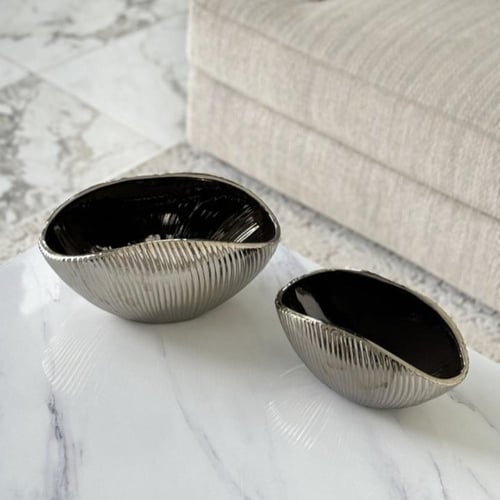 تقديمة سيراميك فضي