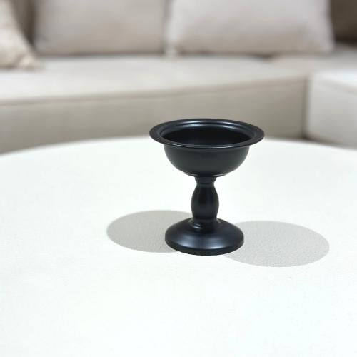 تقديمة معدن بشكل مميز