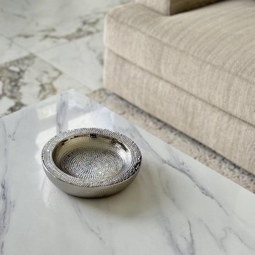 تقديمة سيراميك فضي