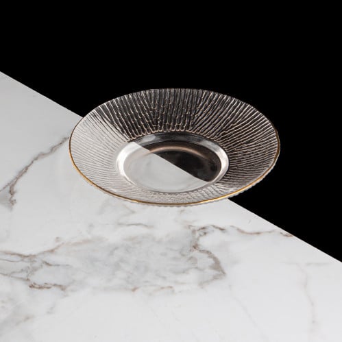 صحن زجاج باطراف ذهبية