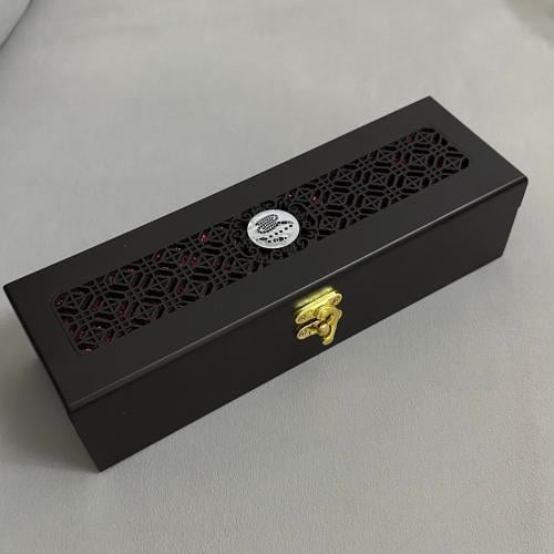 A special box for the prayer beads
