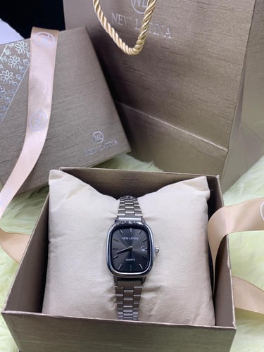 ساعة نسائي نيو لاتينا