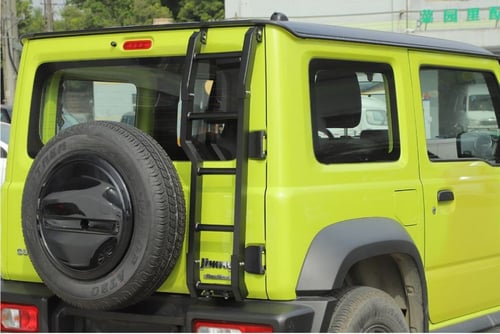 سلم خلفي منحني