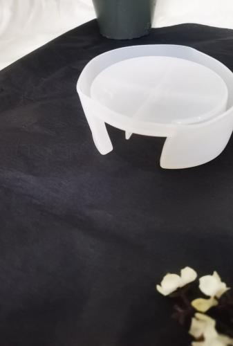 قالب حامل كوسترات