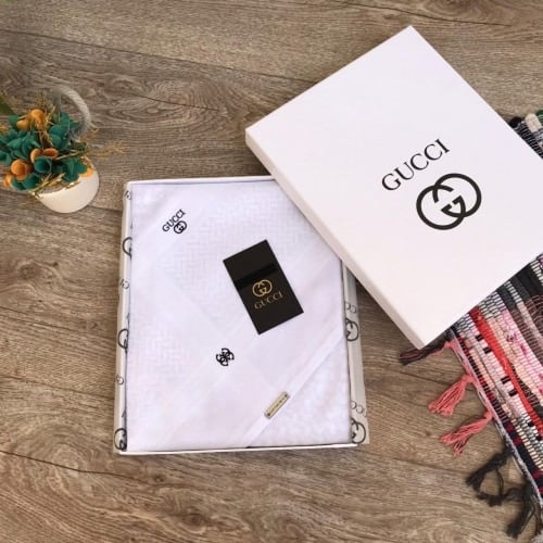 شماغ ابيض قوتشي - GUCCI