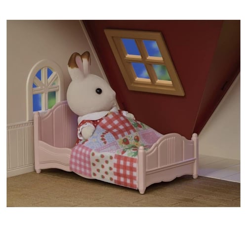 كوخ سيلفينيان فاميليز بسقف احمر