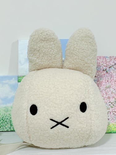 حقيبة بلاشي ميفي Miffyبسحاب خلفي بلون بيج فاتح