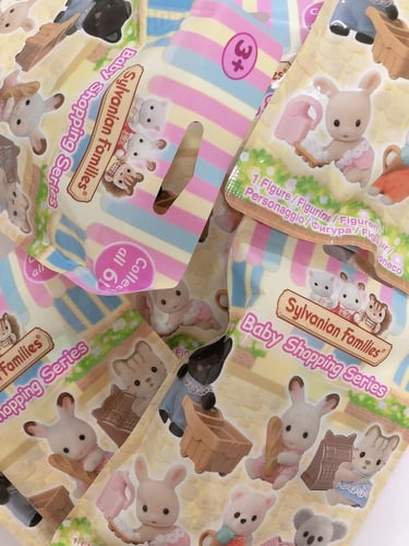 سيلفينيان فاميليز مجموعة المفاجأة بلايند باق