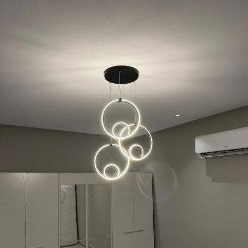 معلقة مودرن تحكم بالريموت