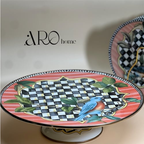 طبق تقديم الكيك