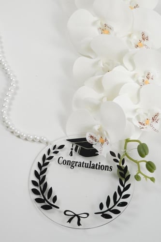 عقد ورد تخرج 2025