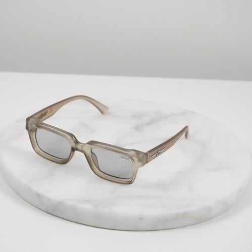 نظارة شمسية POlite