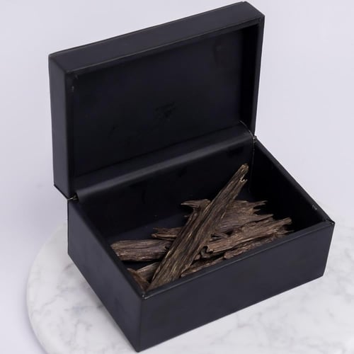 عود هندي سلا دبل سوبر - بوكس جلد