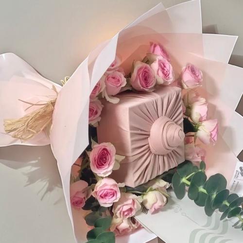 باقة و بوكس عود