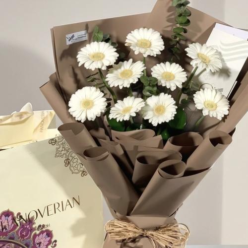 باقة ورد و شوكليت هانوفرين