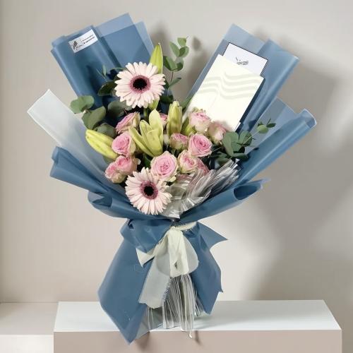 باقة أزرق مزهر