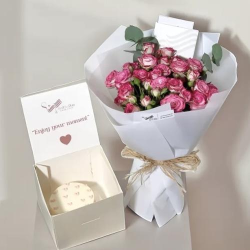 باقة ورد و ميني كيك