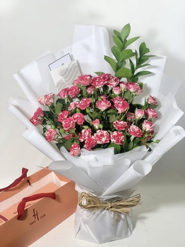 باقة ورد وتشوكليت هنت