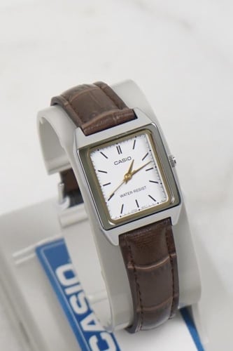 ساعة كاسيو - جلد عودي