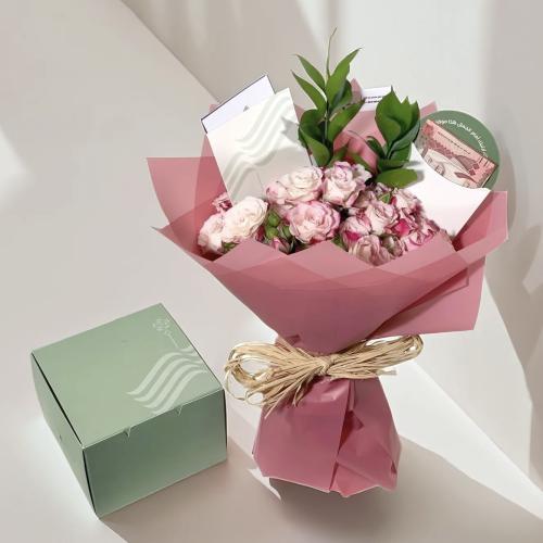 باقة ورد و ميني كيك