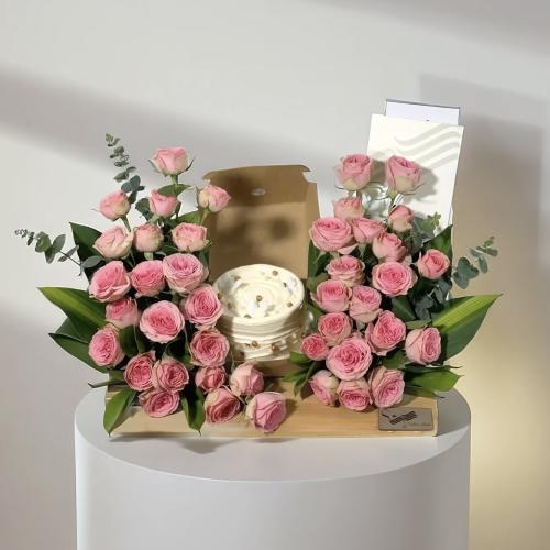 قاعدة ورد و كيك